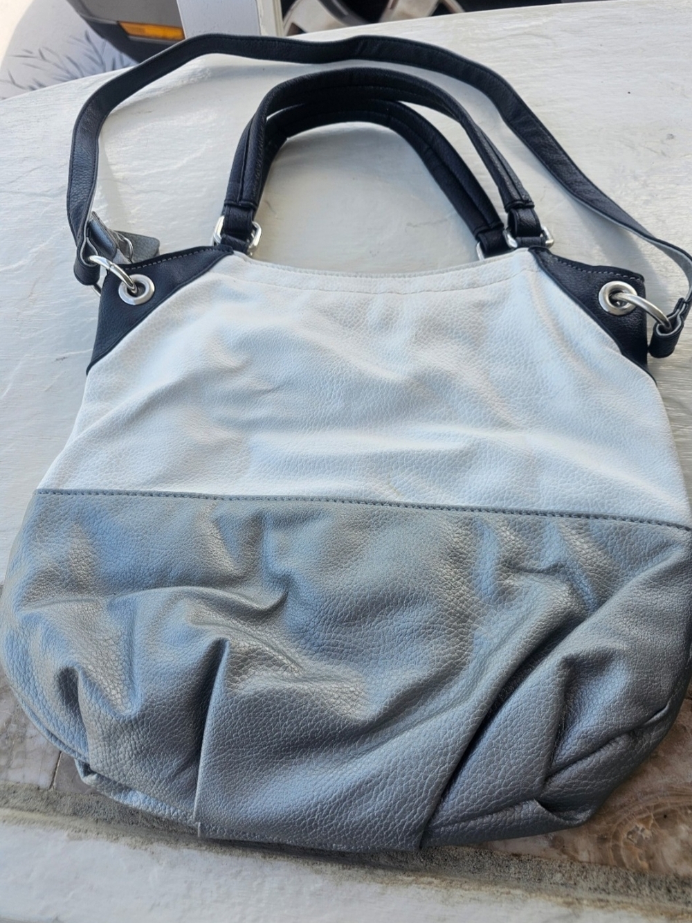 Alfred Dunner Two-Tone White and Gray Leather Shoulder Bag